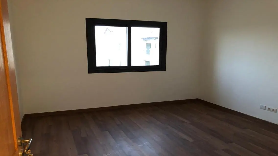Luxury Villa for Sale with Spacious Area in the City Center