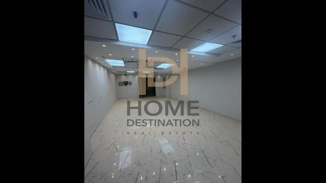 Office for Sale in Sky Plaza Mall