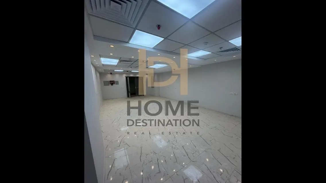 Office for Sale in Sky Plaza Mall