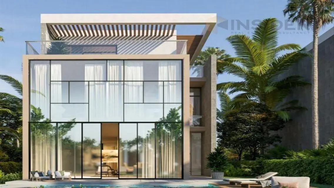 Stunning Villa with Private Garden and Pool in Prime Location