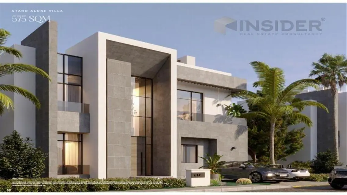 Stunning Villa with Private Garden and Pool in Prime Location
