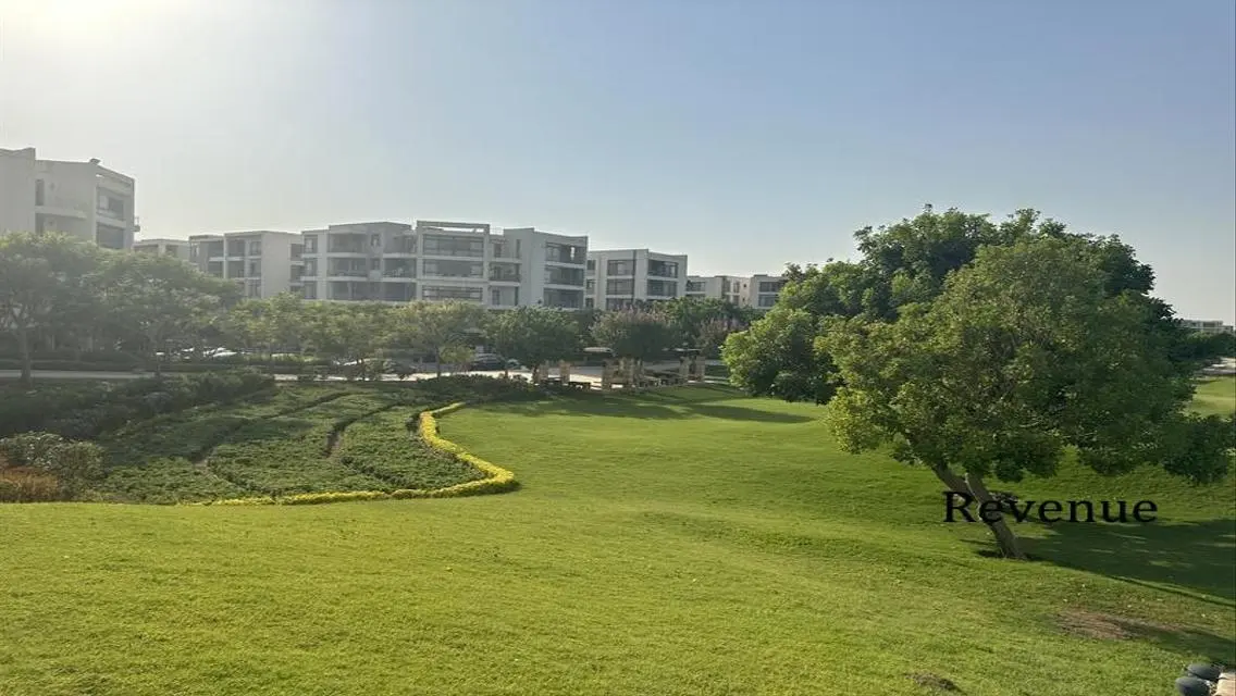 Luxury Apartment with Stunning Views and Private Garden