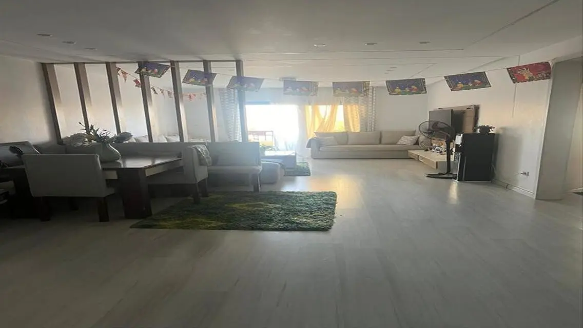 Luxury Apartment for Sale with Spacious Design in the Heart of the City