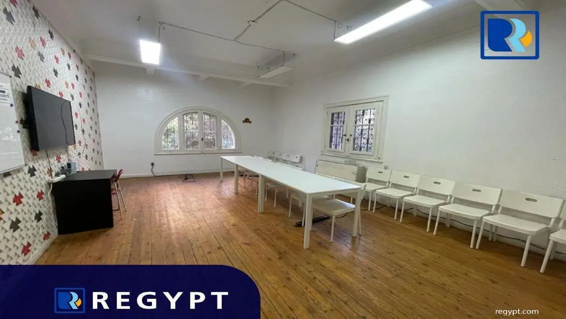 عقار تجاري للبيع في المجمع - 190,000 جنيه مصري