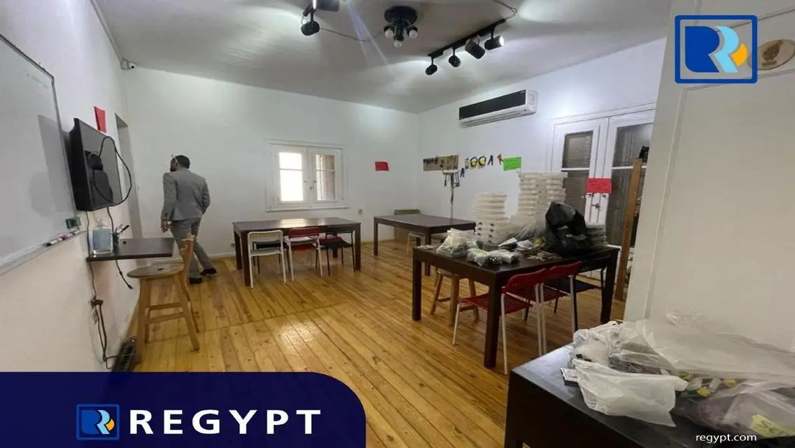 عقار تجاري للبيع في المجمع - 190,000 جنيه مصري