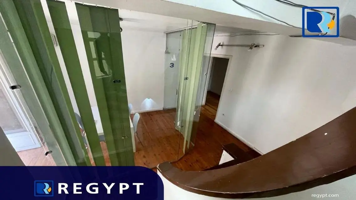 عقار تجاري للبيع في المجمع - 190,000 جنيه مصري