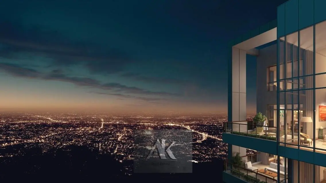 Luxury Apartment Overlooking Lakes with All Amenities