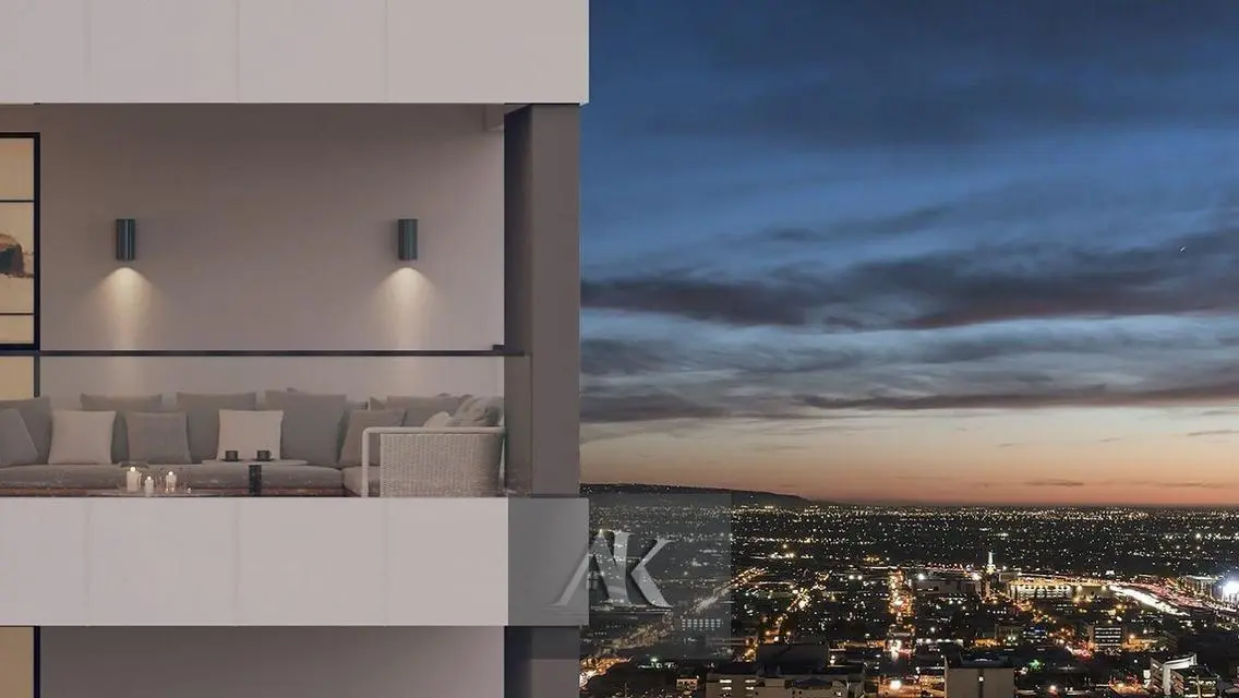 Luxury Apartment Overlooking Lakes with All Amenities