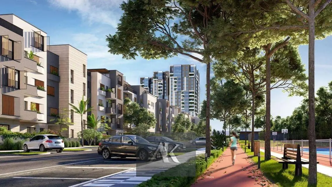 Luxury Apartment Overlooking Lakes with All Amenities