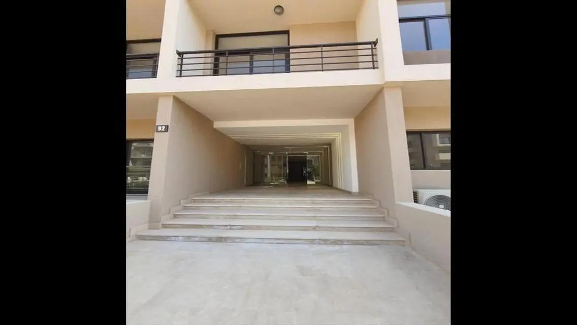 Luxury Apartment for Sale with Lake View