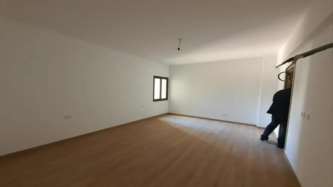 Luxury Apartment for Sale with Lake View