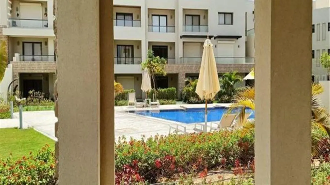 فيلا فاخرة بموقع متميز مع مرافق استثنائية