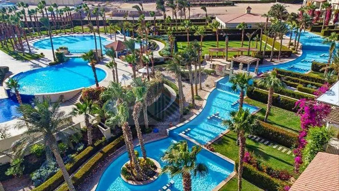 Stunning Studio in Prime Location Overlooking Clubhouse