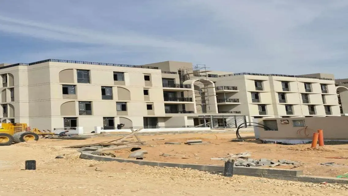 Luxury Apartment with Lake View in Prime Location