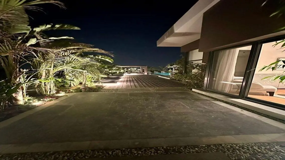 Luxury Villa with Stunning Lake View