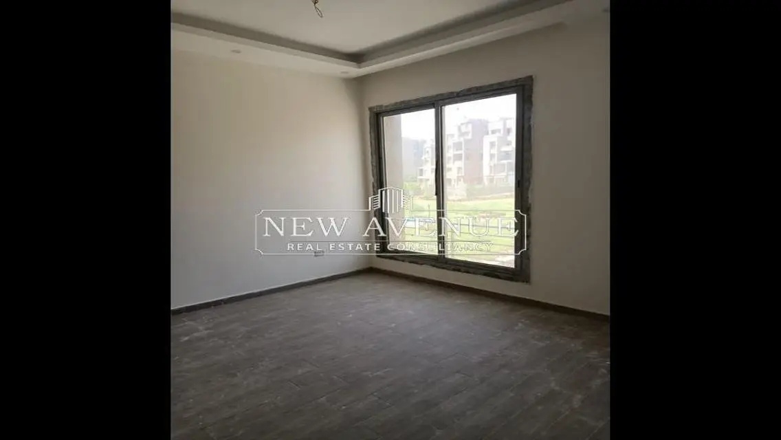 Luxury Apartment with Private Garden in Prime Location