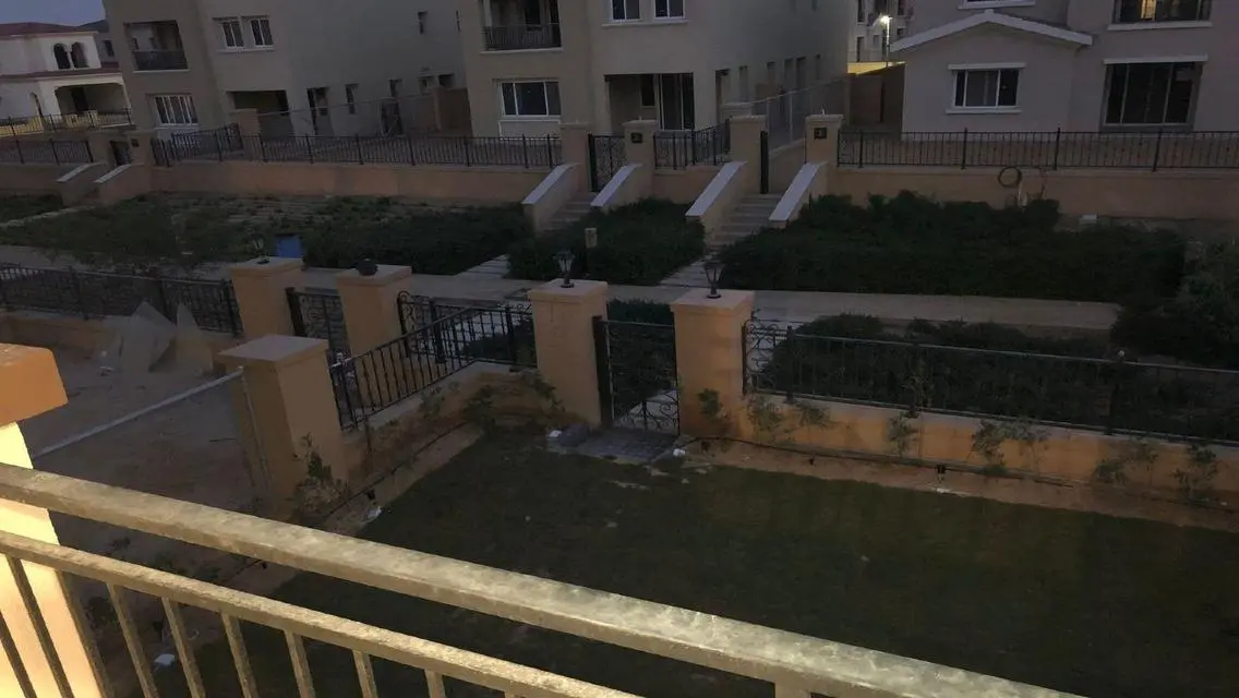 شقة فاخرة للبيع في هلمي | 90000 جنيه
