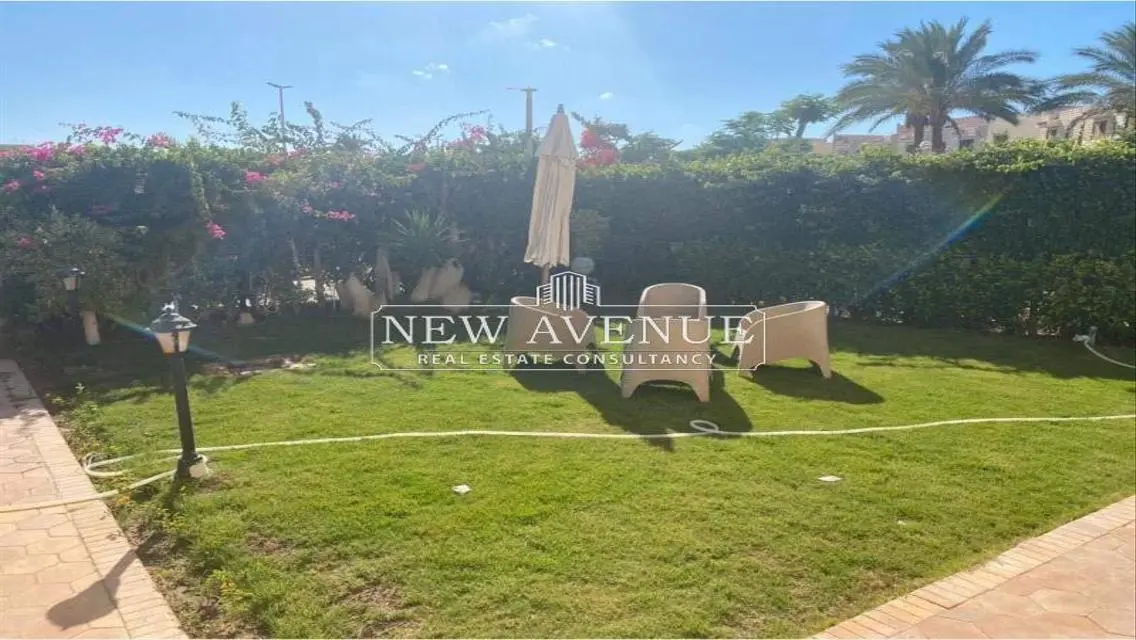 Luxury 4-Bedroom Apartment with Private Garden