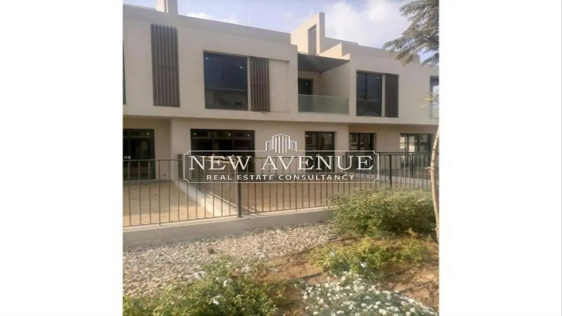 Luxury Villa with Private Garden in a Prime Location