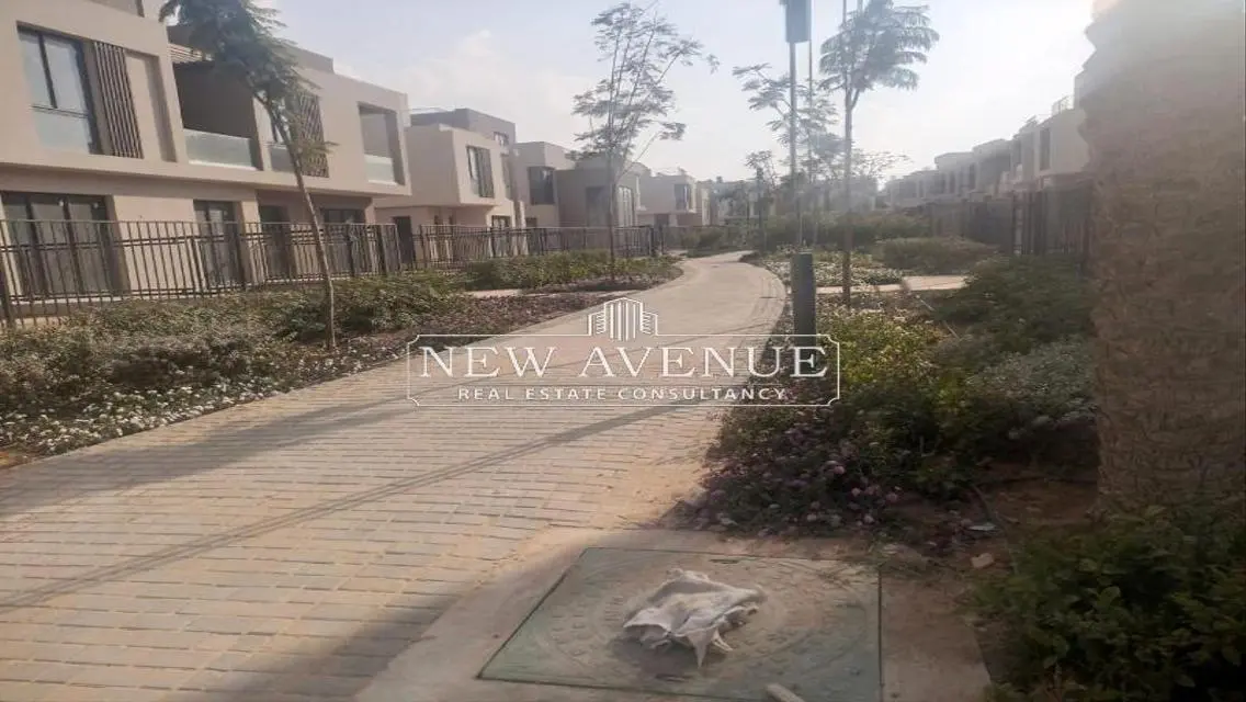 Luxury Villa with Private Garden in a Prime Location