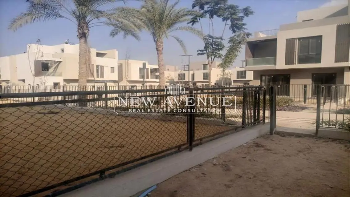 Luxury Villa with Private Garden in a Prime Location