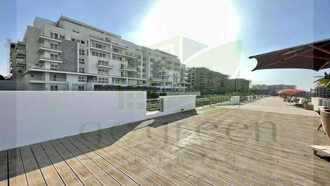 Luxury Living: Exceptional Apartment in ICity