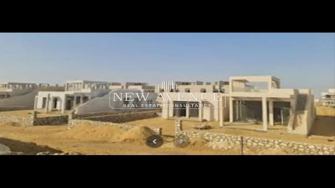 Luxury 3-Bedroom Apartment with Balcony and Stunning View
