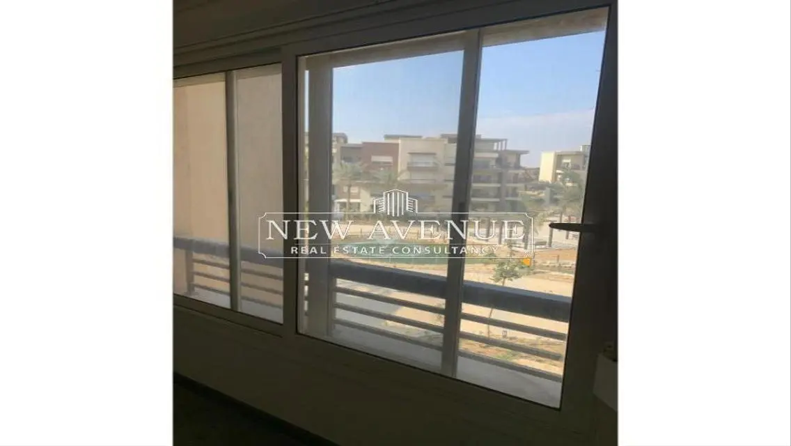Luxurious Apartment with Spacious Layout in the Heart of the City!