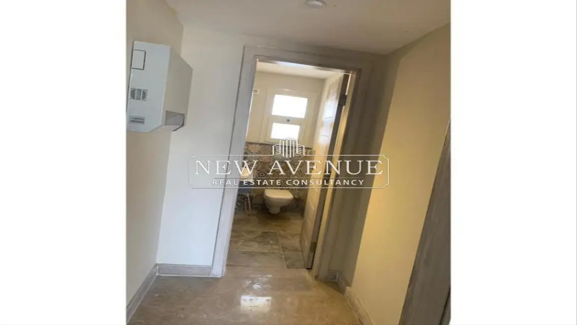 Luxurious Apartment with Spacious Layout in the Heart of the City!