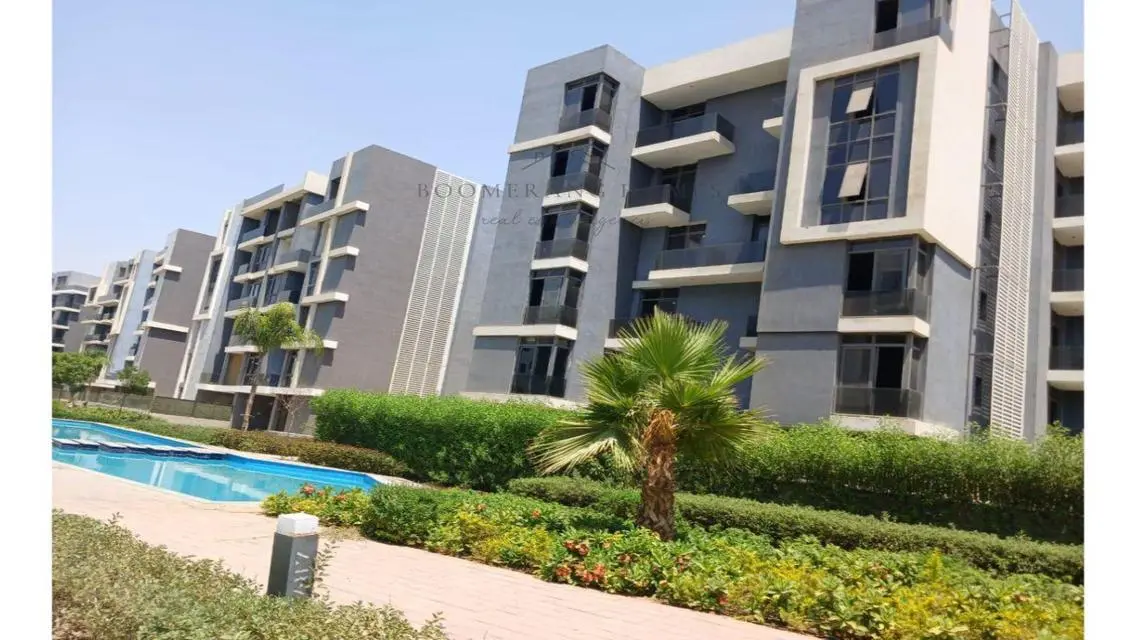 Luxury Villas for Sale in Sun Capital Compound, October