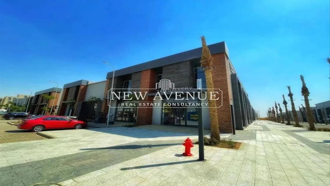 District 5 - Modern Office for Sale