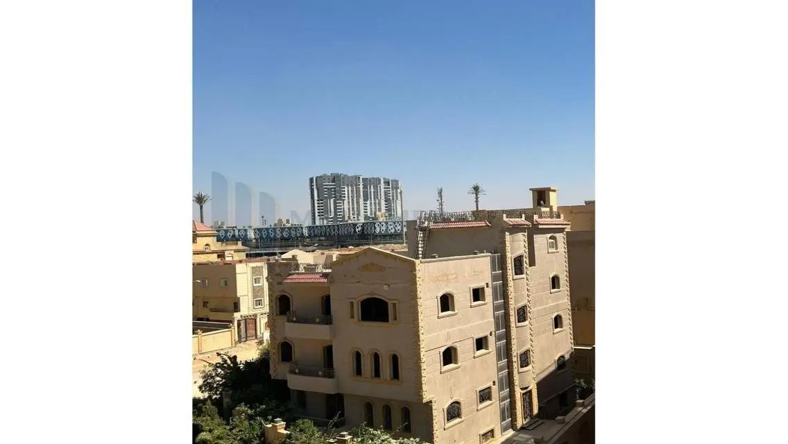 Luxury Apartment with Private Balcony