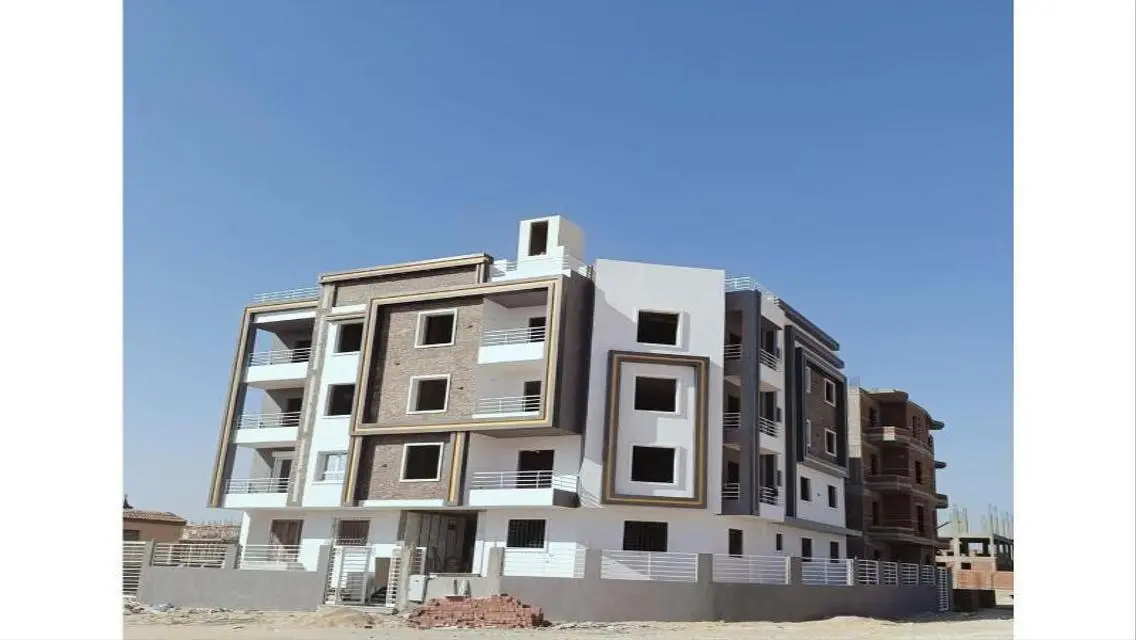 شقة فاخرة للبيع مع وسائل راحة مميزة