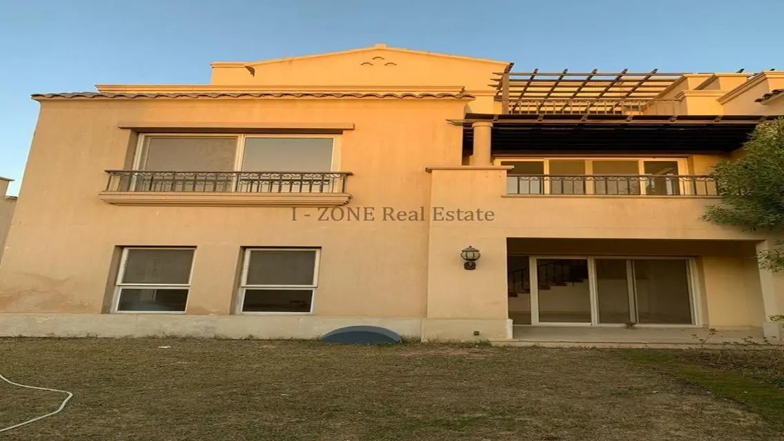 Luxury Apartment in I-Zone at an Attractive Price