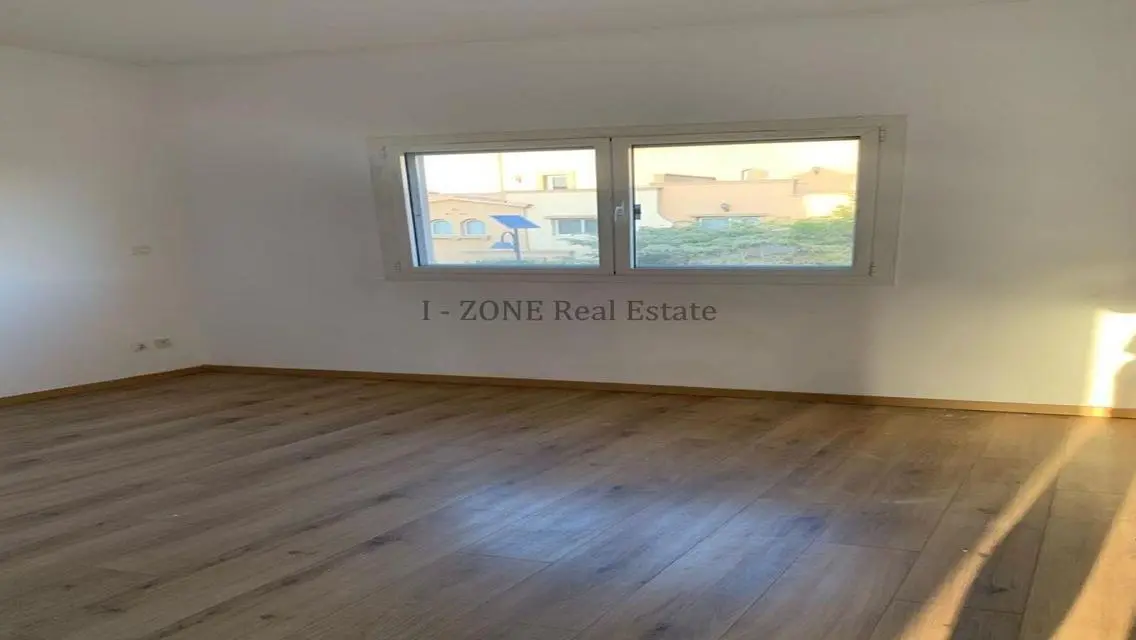 Luxury Apartment in I-Zone at an Attractive Price