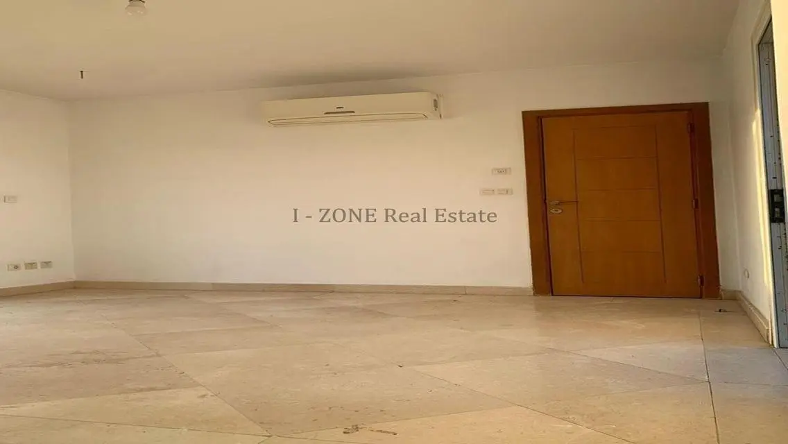 Luxury Apartment in I-Zone at an Attractive Price