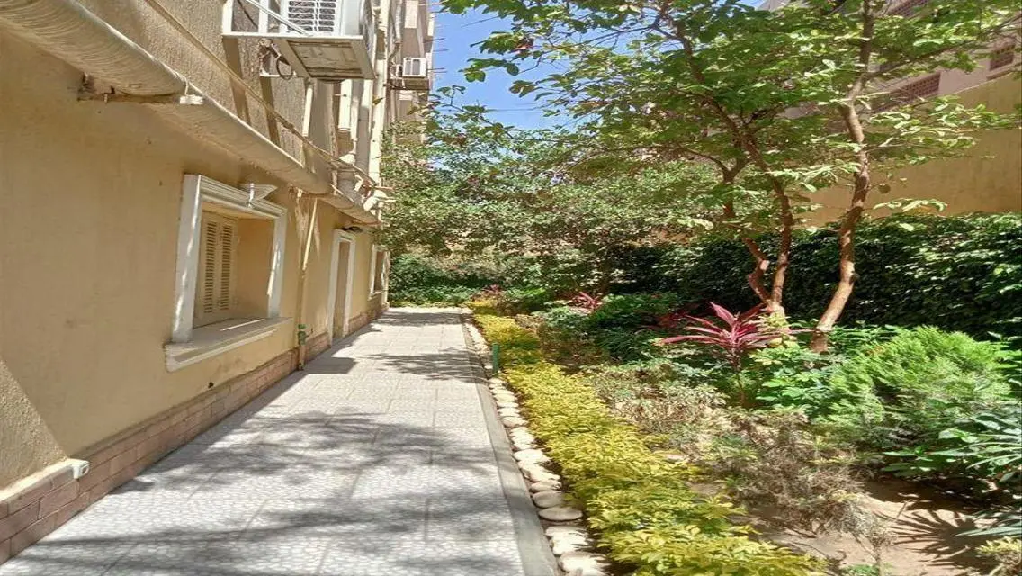 شقة فاخرة للإيجار في موقع متميز