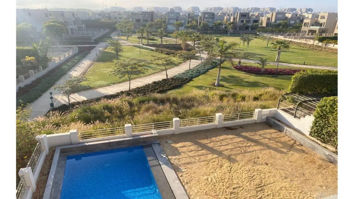 Luxury Apartment for Sale in PK2