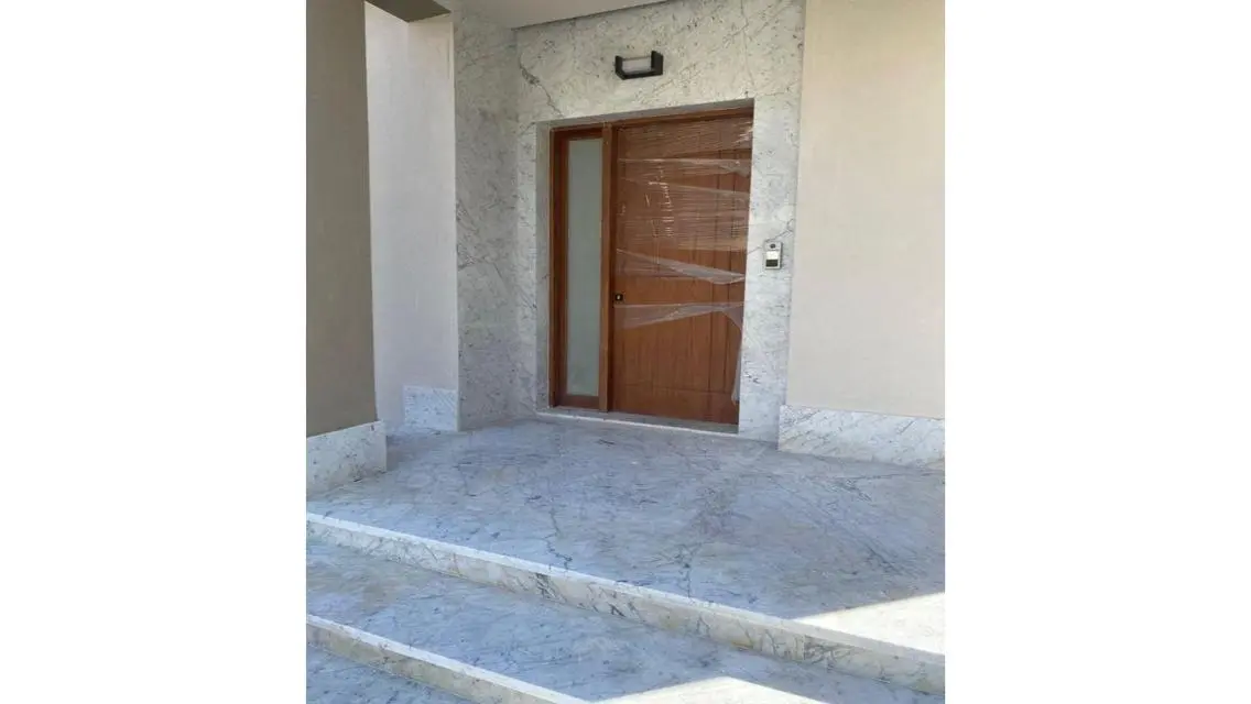 Luxury Apartment for Sale in PK2