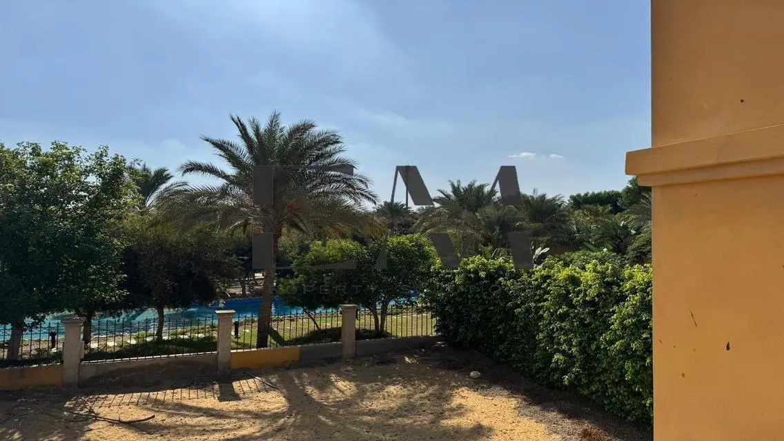 فيلا فاخرة للايجار في منطقة راقية