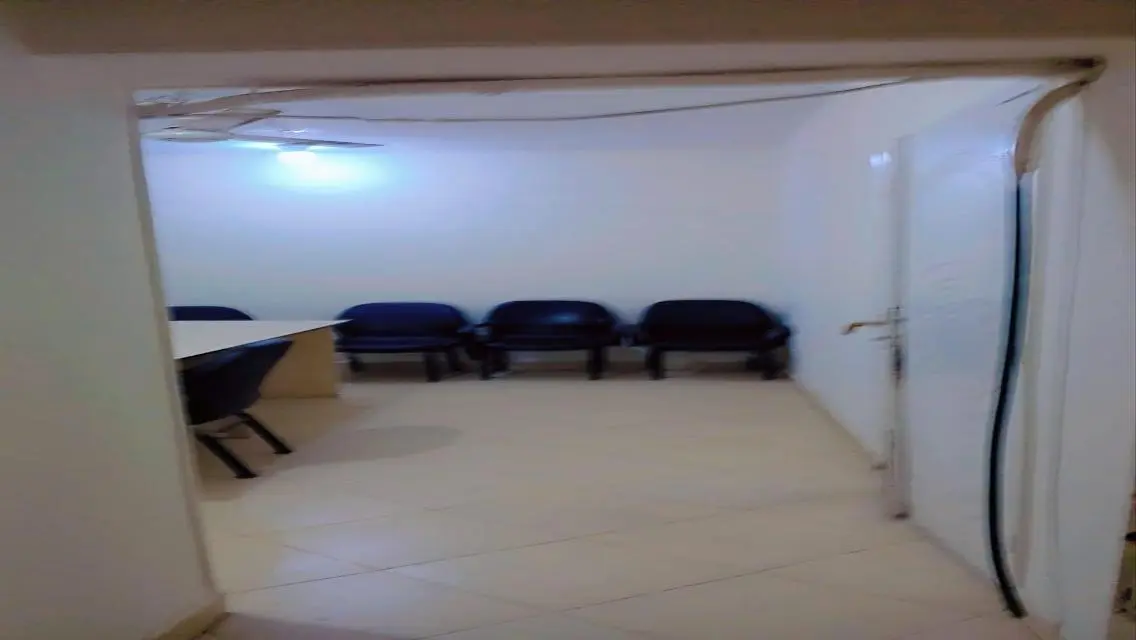 شقة سكنية للإيجار في المعادي - مناسبة للإقامة أو الإدارة