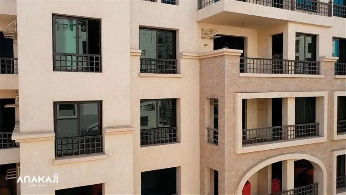 فيلا راقية للبيع في منطقة هادئة