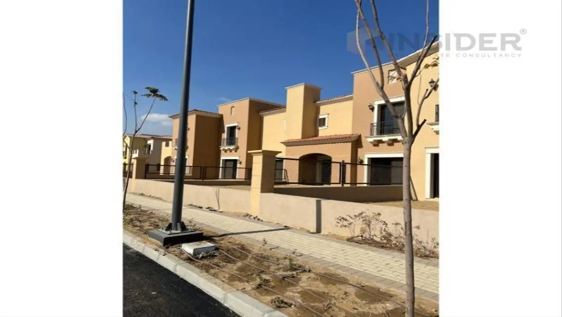 Luxury Apartment for Sale with Stunning Views and Spacious Area