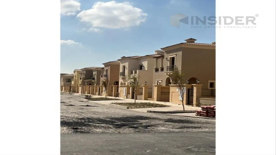 Luxury Apartment for Sale with Stunning Views and Spacious Area