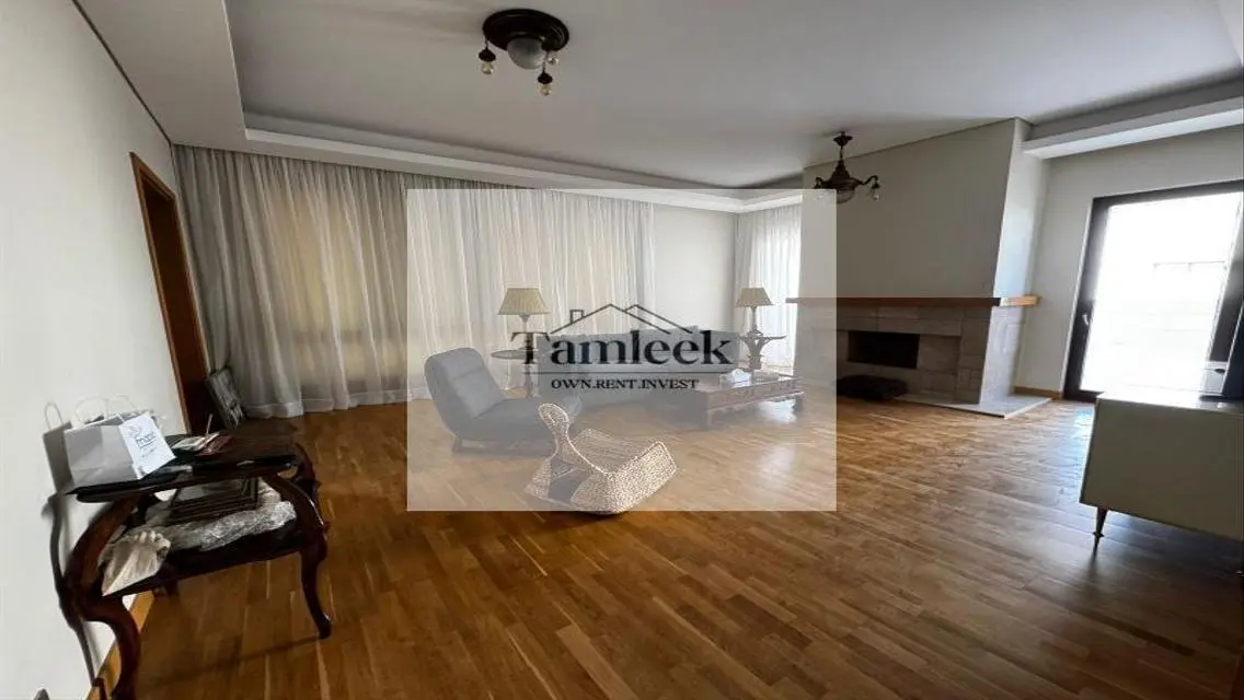 Luxurious Apartment with Stunning View in City Center
