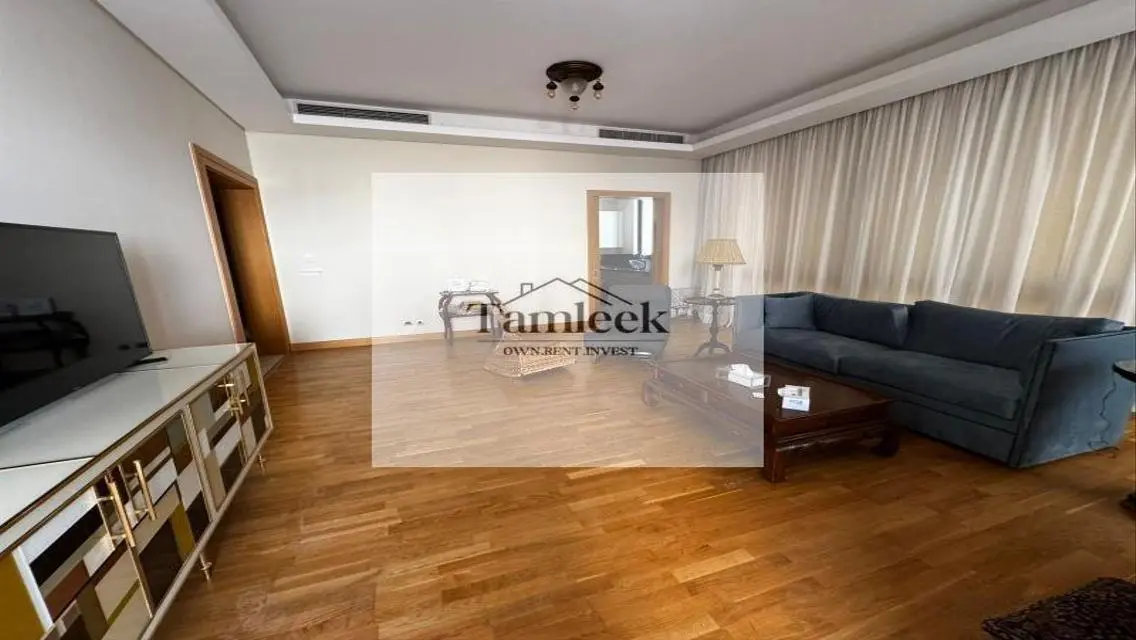 Luxurious Apartment with Stunning View in City Center