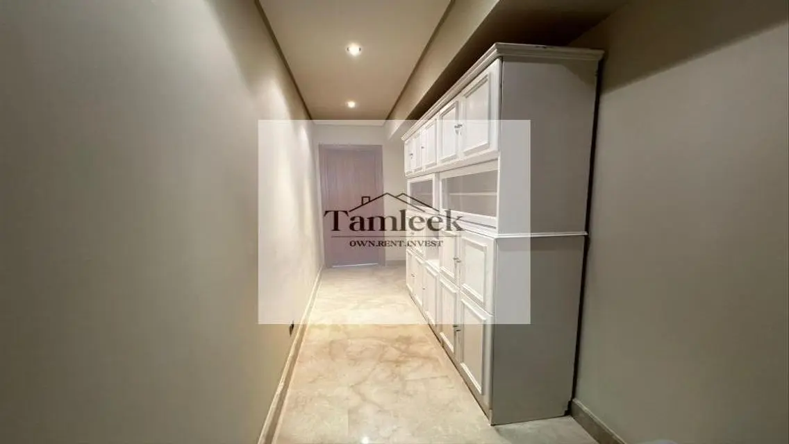 Luxurious Apartment with Stunning View in City Center