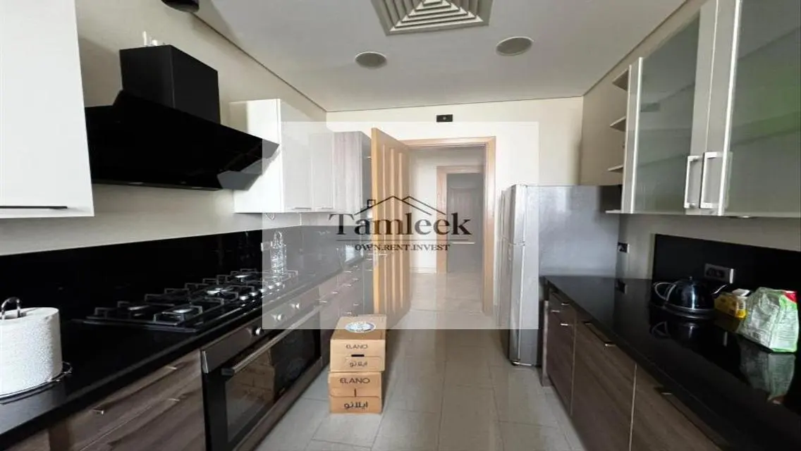 Luxurious Apartment with Stunning View in City Center