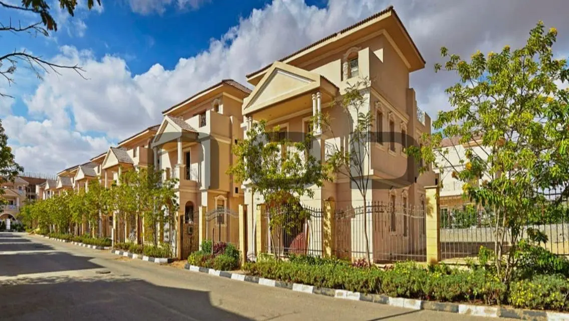 Luxury Apartment in Downtown Mall