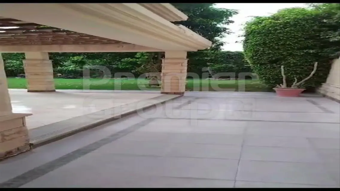 شقة مميزة للايجار في وسط المدينة
